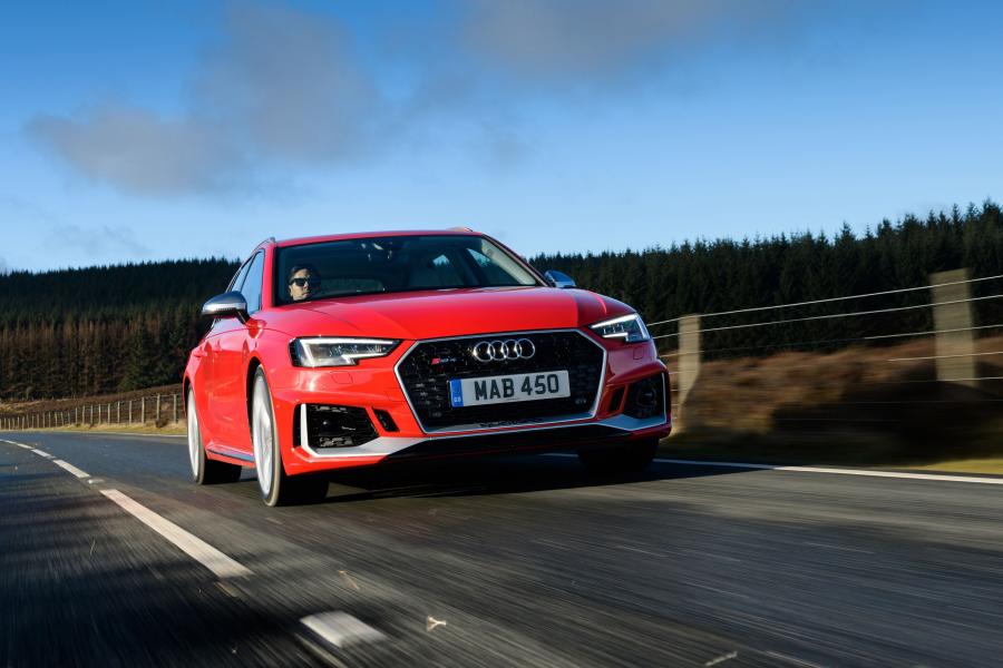  Audi RS4 Avant (B9) 2018 года  (UK) (фото 11 из 40)
